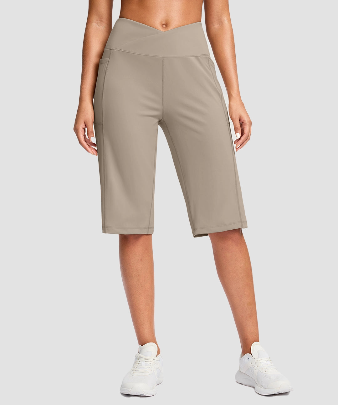 V-waist With Pockets Bermuda Short 14''