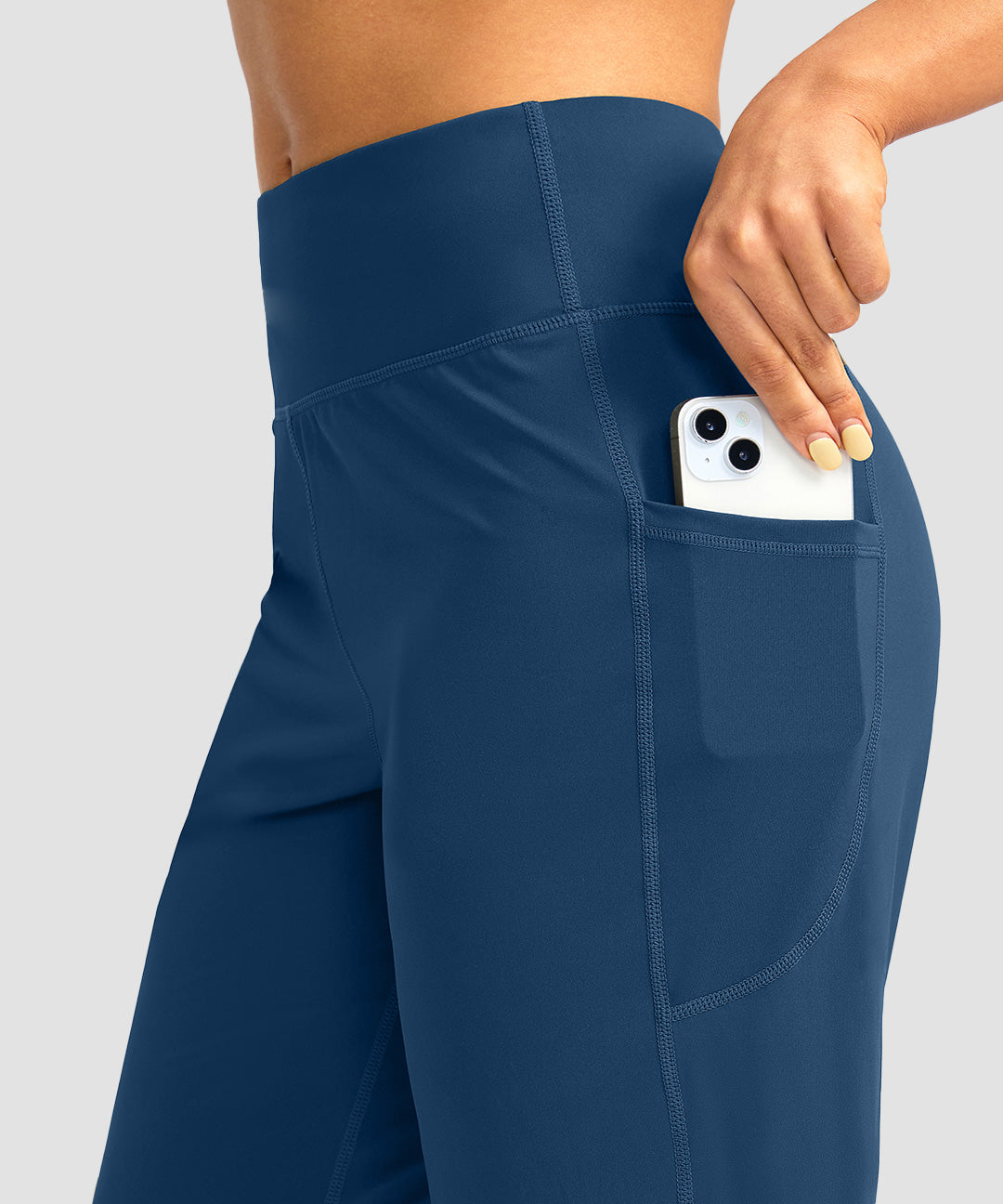 Relaxed Fit Bermuda Short 12'' - Image 19
