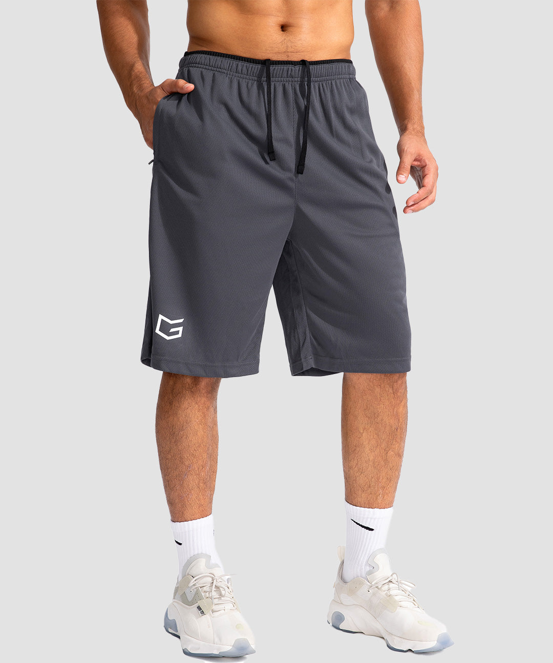 Lightweight With Zipper Pockets Short 11''