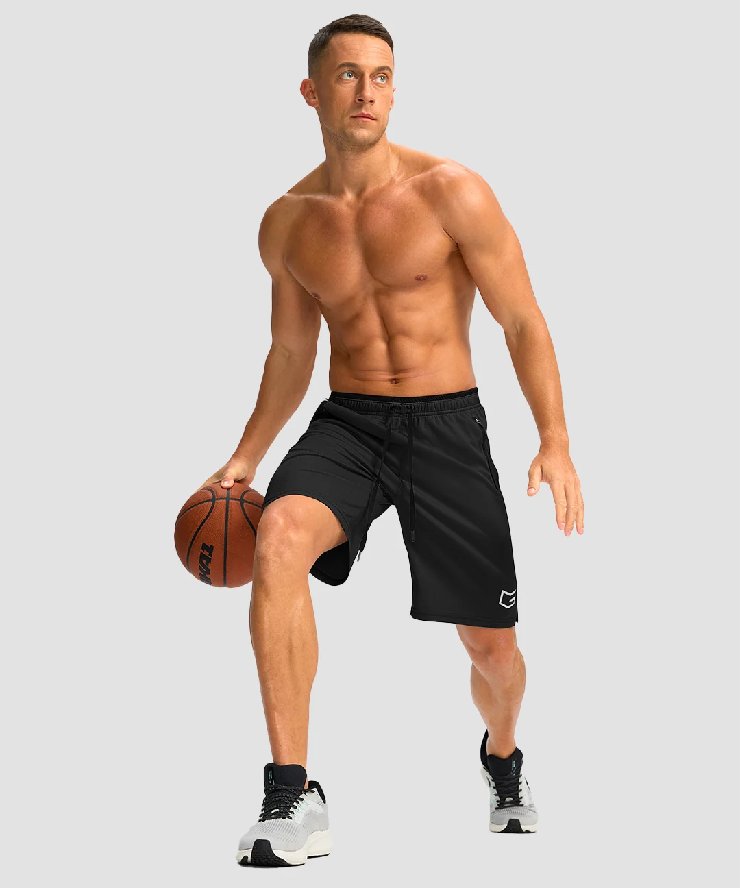Mesh Side Slit Shorts 9''/11'' - Image 6